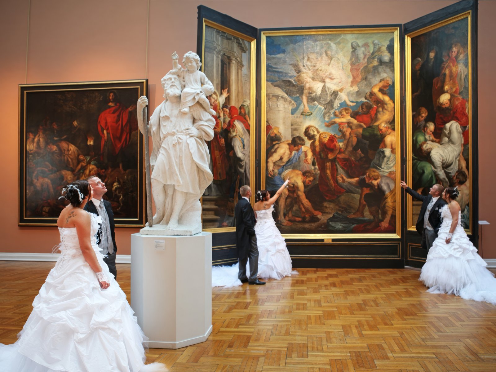 Une nuit au musée... avec nos mariés ! — photo 33