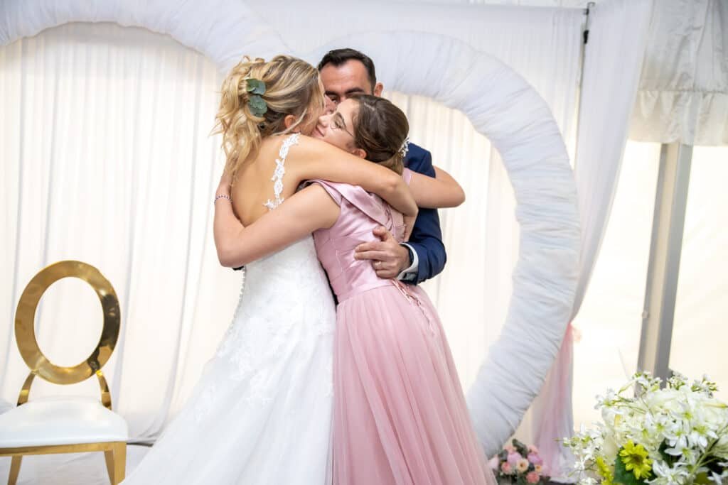 @Photos issues du reportage photos vidéo de mariage couvert par le Studio 7700BE Chez Fhano Geraldine et Sebastien 1011