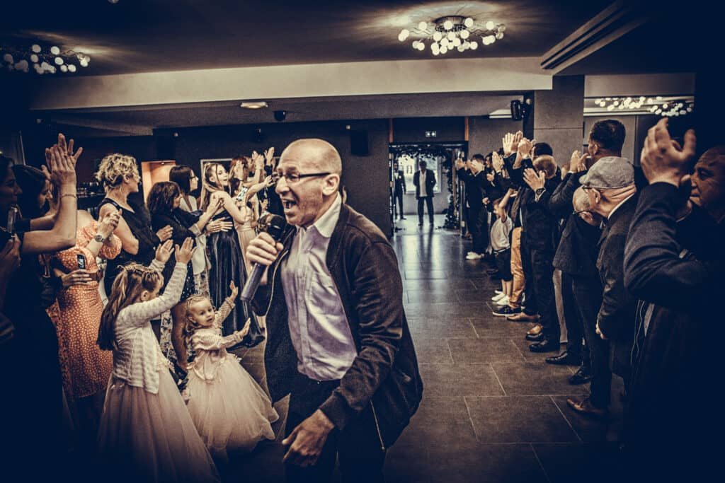 @Photos issues du reportage photos vidéo de mariage couvert par le Studio 7700BE Chez Fhano Geraldine et Sebastien 1296