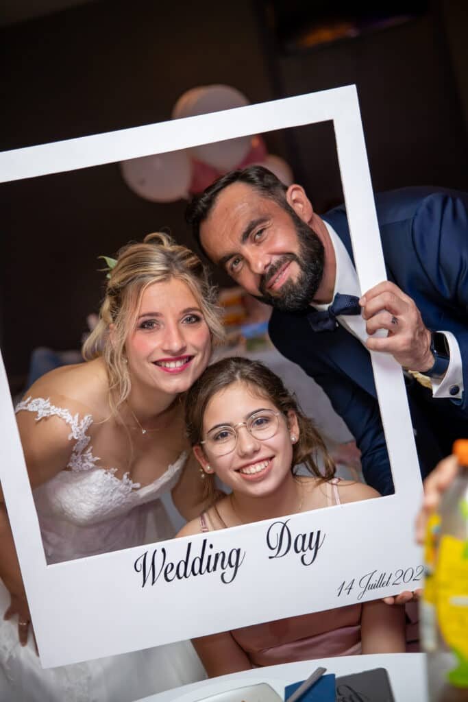 @Photos issues du reportage photos vidéo de mariage couvert par le Studio 7700BE Chez Fhano Geraldine et Sebastien 1589