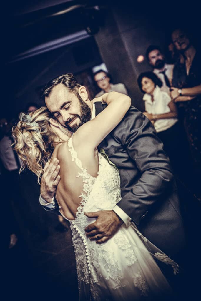 @Photos issues du reportage photos vidéo de mariage couvert par le Studio 7700BE Chez Fhano Geraldine et Sebastien 1689