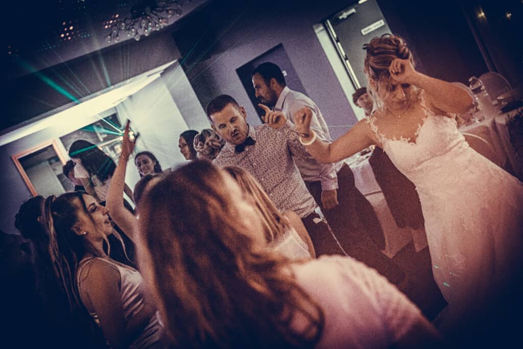 @Photos issues du reportage photos vidéo de mariage couvert par le Studio 7700BE Chez Fhano Geraldine et Sebastien 1763