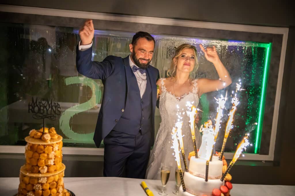 @Photos issues du reportage photos vidéo de mariage couvert par le Studio 7700BE Chez Fhano Geraldine et Sebastien 1811