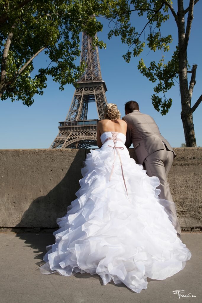 Shooting mariage Paris - Robe de mariée capturée lors d'une séance photo par le Studio 7700 BE